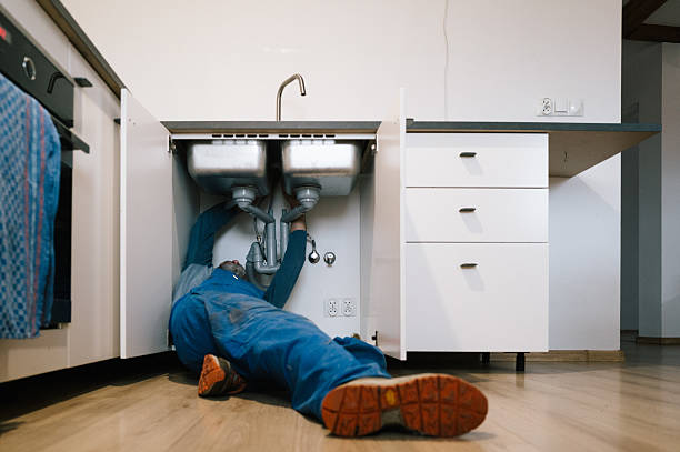 Professional Leak Detection technician working in Jasper, IN